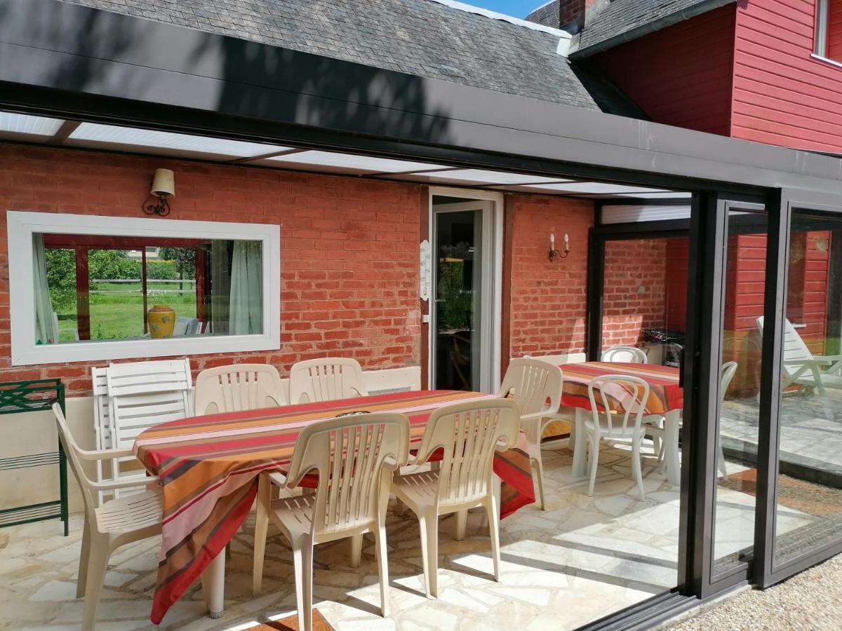 Maison De Campagne Lumineuse Spacieuse Dans Impasse Au Calme A Proximite D'Un Chateau Deux Verandas Grand Jardin Cabane Pour Velos, Pres Port En Bessin Et Bayeux, Proche Plages Du Debarquement Commes Zewnętrze zdjęcie