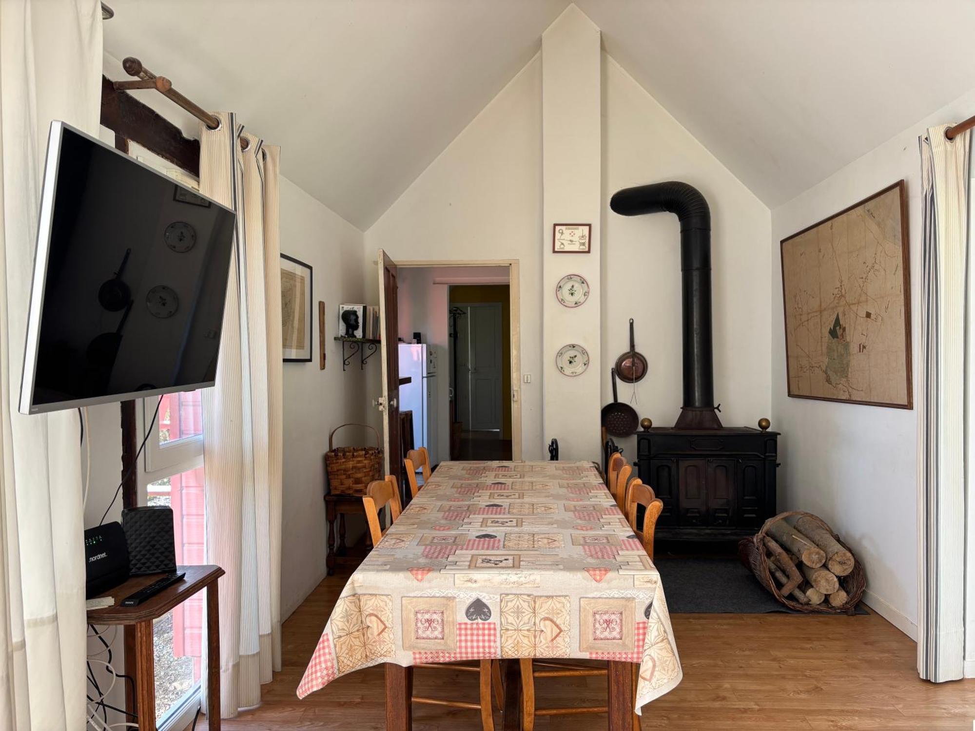 Maison De Campagne Lumineuse Spacieuse Dans Impasse Au Calme A Proximite D'Un Chateau Deux Verandas Grand Jardin Cabane Pour Velos, Pres Port En Bessin Et Bayeux, Proche Plages Du Debarquement Commes Zewnętrze zdjęcie