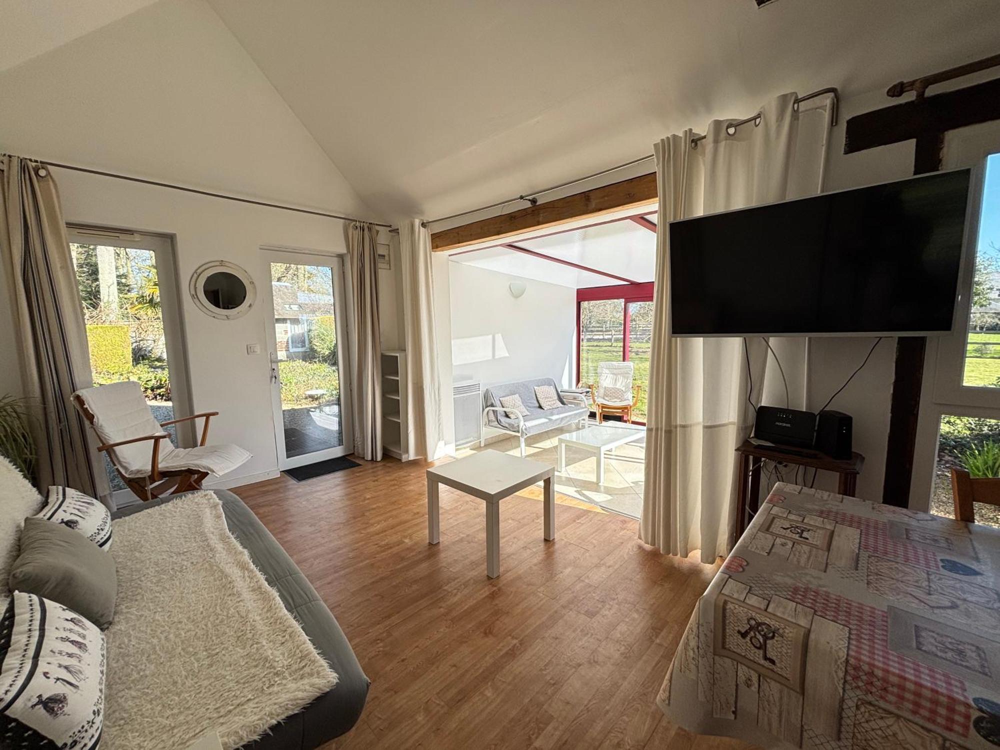 Maison De Campagne Lumineuse Spacieuse Dans Impasse Au Calme A Proximite D'Un Chateau Deux Verandas Grand Jardin Cabane Pour Velos, Pres Port En Bessin Et Bayeux, Proche Plages Du Debarquement Commes Zewnętrze zdjęcie